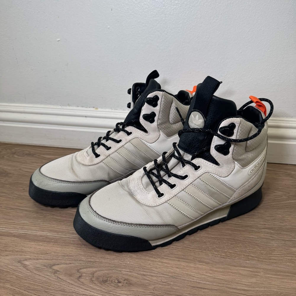 Adidas Baara Boot Raw White Sesame EE5526 Men’s 8.5 Lightly Worn